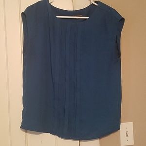 Sleeveless Blue Top Must Bundle